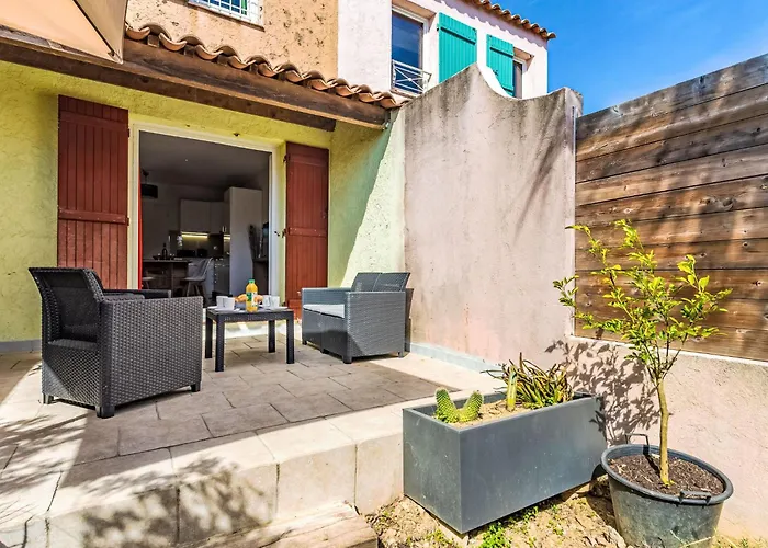 Le Hameau De By Interhome
