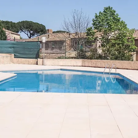 Le Hameau De By Interhome בית נופש גאסה